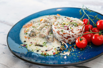 risotto with fresh cream, salted chicken, rehydrated ceps and mushrooms