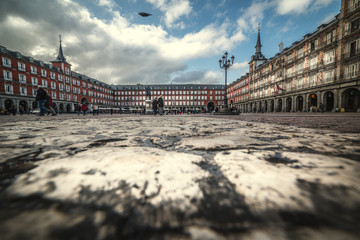 Obraz premium Plaza Mayor under a cloudy sky in Madrid