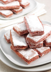 BISCUIT ROSE DE REIMS