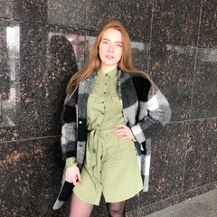 person, chicago, vogue, american, smile, smiling, brunette, coat, digital, fashionable, female, fun, hair, happy, light, mobile, model, modern, outside, portrait, pretty, stylish, adult, attractive, b