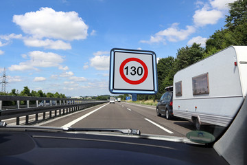 Geschwindigkeitsbegrenzung auf deutschen Autobahnen auf 130