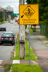 Placa de trânsito brasileira - Travessia Elevada