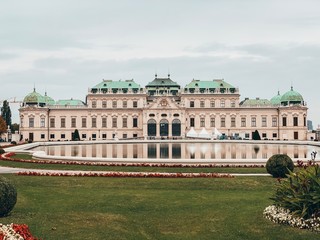 Fototapeta na wymiar Schloss Belvedere Wien