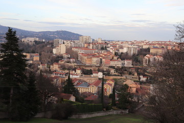 Obraz premium La colline de la Croix Rousse - Ville de Lyon - Département du Rhône - France