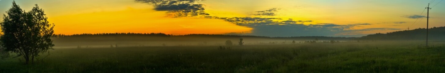 Fototapeta na wymiar Beautiful landscape during sunrise..