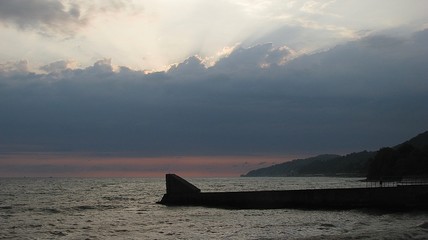 late evening sea horizon with buna