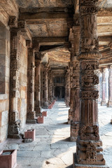 Fototapeta premium qutub minar columns