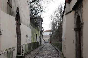 rue de Montauban à Lyon dans le 5 ème arrondissement - Ville de Lyon - Département du Rhône - France - Ruelle piétonne pavée