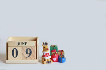 June 9, Christmas, Birthday with number cube design for background.