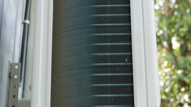 Air conditioning heat sink is dirty with dust.