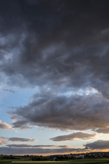 Obraz premium Gewitterwolken im Abendlicht
