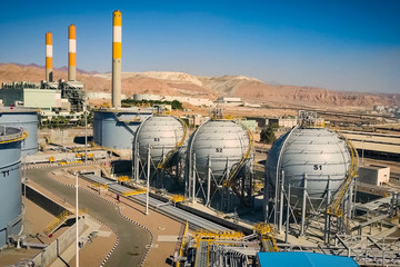 Refinery and storage facilities of oil and petroleum products. O