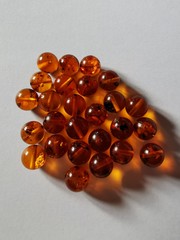Perles ambre