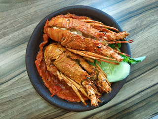 Grilled lobster with chili sauce