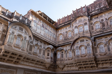 Fototapeta na wymiar mehrangarh fort windows detailed