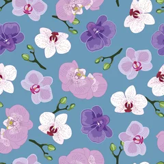 Zelfklevend Fotobehang Orchidee Naadloos paars orchideepatroon op blauwe achtergrond