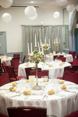 table, bistro, mariage, diners, en verre, décor, aliment, banquet, fête, décoration, célébration, vin, évènement, dîner, assiette, recéption, blanc, nappe, serviette, luxe, élégant, approvisionnement,