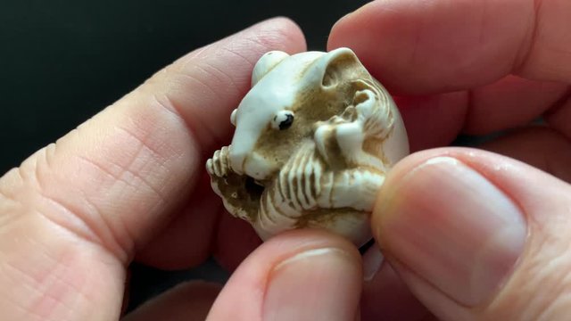 Chinesisches Tierkreis - Symbol Ratte aus Elfenbein
