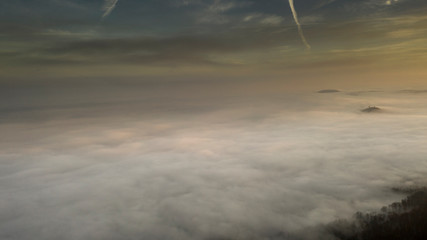 Morgennebel im Tal - Sonnenaufgang