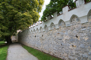 the way around the castle