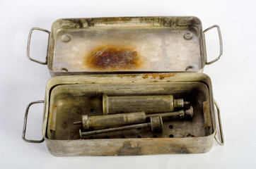 Retro devices injections , syringes , needles, sterelizator