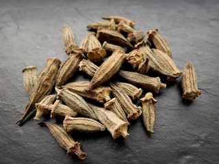Getrocknete Okraschoten, Okra 