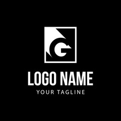 Obraz premium G initial letter long shadow logo