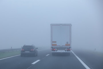 Traffic during fog