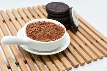  Chocolate and cream cookies on wooden backgrounds