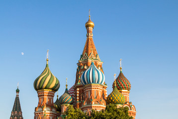 Fototapeta na wymiar St Basil's Church on the Red Square, Moscow