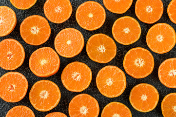 Fresh tangerines' slices