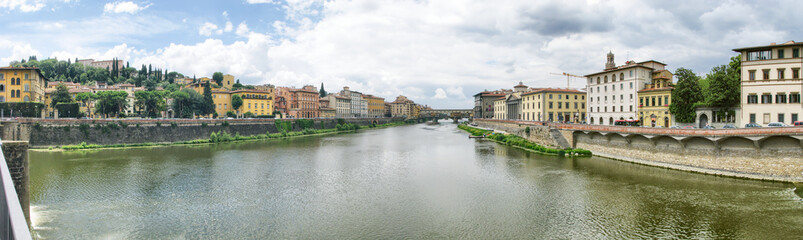 Fototapeta na wymiar Panorama at Ponte Vecchio - Florence