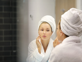 Magic anti-aging cream.Applying the cream	