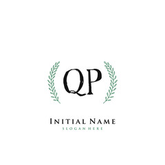 Obraz premium QP Initial handwriting logo vector
