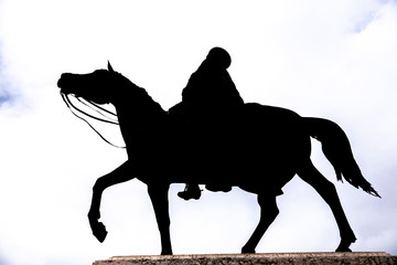 Fototapeta premium Ataturk statue silhouette in Ankara