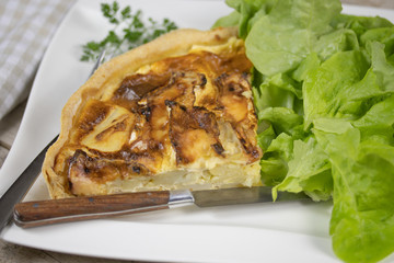 tarte aux pommes de terre et fromage	