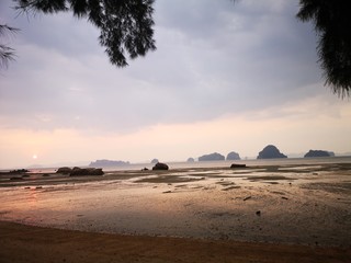 Malerischer Sonnenaufgang Thailand