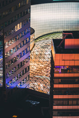 Widok z Pałacu Kultury Warszawa nocą © Patryk