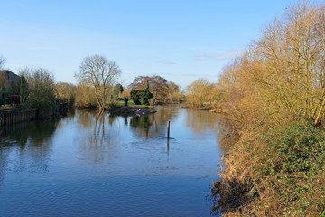 Fototapeta na wymiar River Trent flowing gently through the countryside