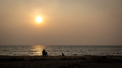 Fototapeta premium Sunset at Lighthouse beach Kochi India