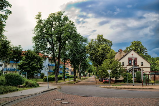 k&ouml;nnern, deutschland - stadtpanorama in der n&auml;he vom bahnhof