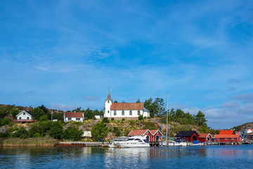 Fototapeta premium Blick auf den Ort Hamburgsund in Schweden