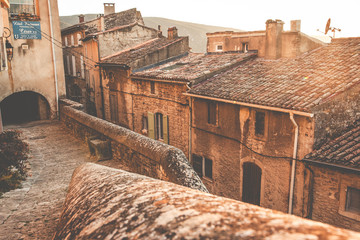 Gasse in der Provence
