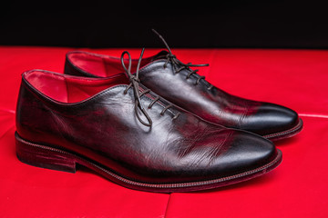 Fashion men's oxford black and burgundy
