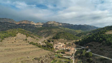 Fototapeta na wymiar Escaladei - Priorat - Tarragona - Catalunya - Vinos- Vitivinícola