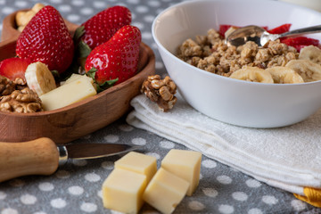 healthy breakfast muesli with fresh strawberries