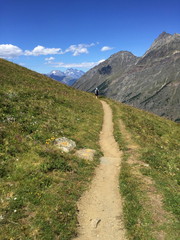 grande randonnée dans les alpes