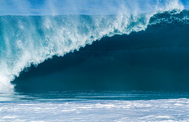 Beautiful breaking wave at Banzai Pipeline Hawaii