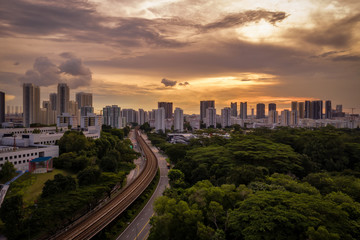 Obraz premium June 05/20019 Sunset at Ulu Pandan Park near Dover Mrt overlooking to the west of Singapore