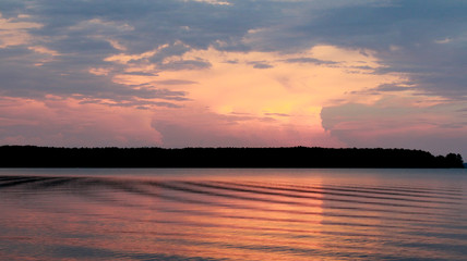 Lake Horizon Sunset